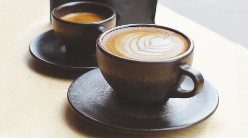 Borra de café é usada na produção de xícaras e copos reutilizáveis de… café!