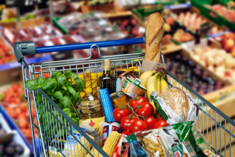 Alimentação saudável dos brasileiros caiu drasticamente