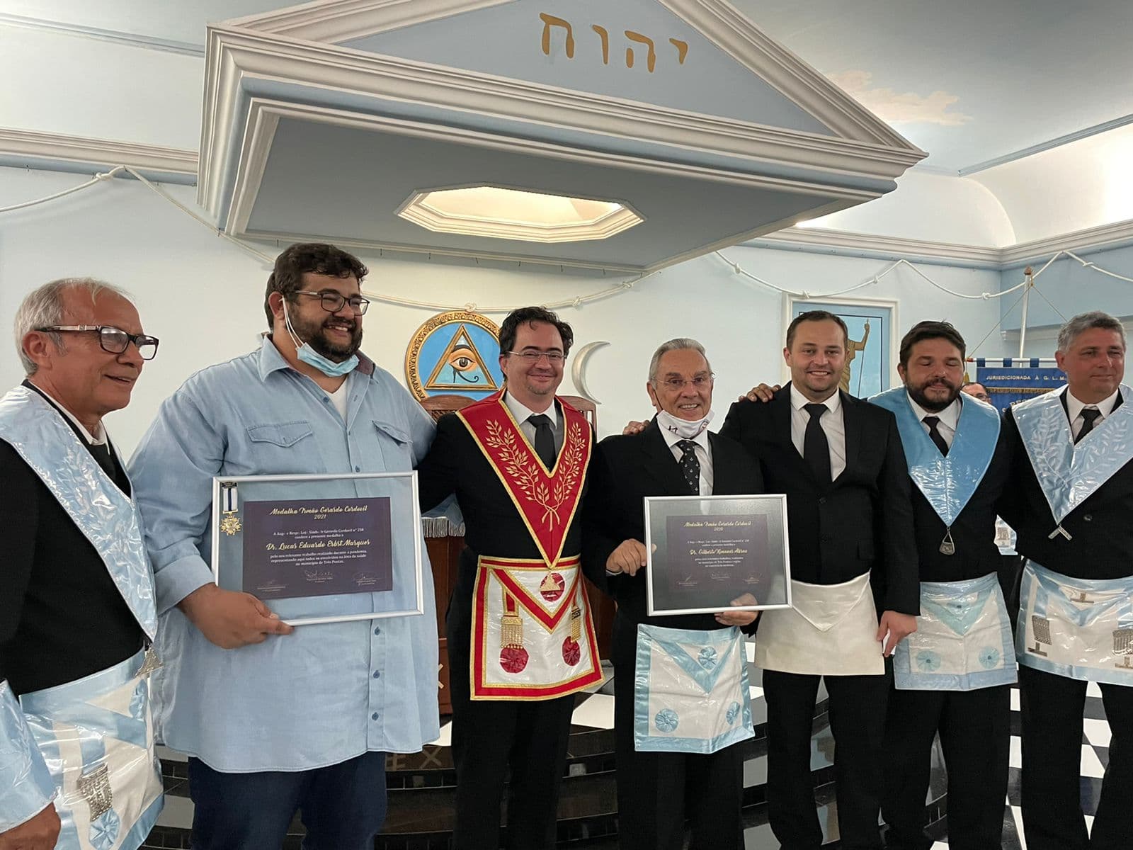 DR. LUCAS ERBST RECEBE HOMENAGEM DA LOJA MAÇÔNICA EM TRÊS PONTAS